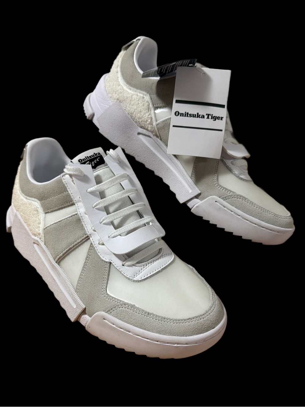 Onitsuka Tiger D-Trainer Slip-On Beige & White Low-Top Men’s size 10.5 NWT